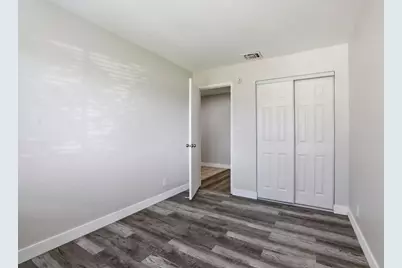 8237 Center Parkway, Sacramento, CA 95823 - Photo 13