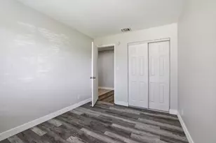 8237 Center Pkwy, Sacramento, CA 95823 - Photo 13