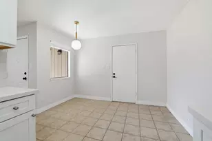 8237 Center Pkwy, Sacramento, CA 95823 - Photo 11