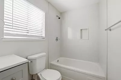 8237 Center Parkway, Sacramento, CA 95823 - Photo 19