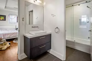 1425 37th St, Sacramento, CA 95816 - Photo 39