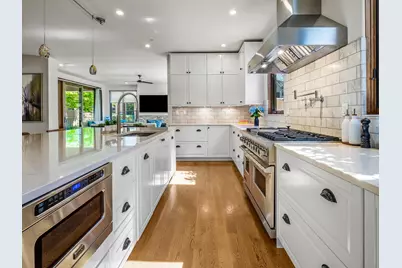 1425 37th Street, Sacramento, CA 95816 - Photo 17