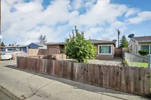 1806 La Jolla Dr, Stockton, CA 95204 - Photo 3