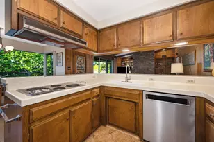 49 Saratoga Cir, Sacramento, CA 95864 - Photo 13