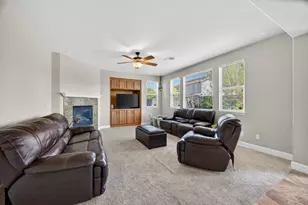 9765 Caneria Way, Elk Grove, CA 95757 - Photo 15