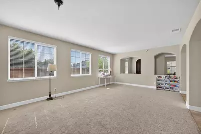 9765 Caneria Way, Elk Grove, CA 95757 - Photo 9