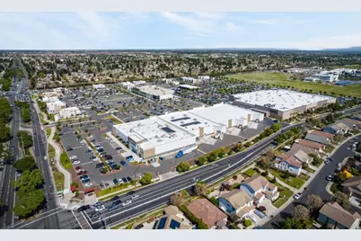 9765 Caneria Way, Elk Grove, CA 95757 - Photo 75