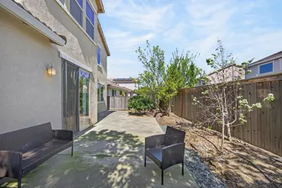 9765 Caneria Way, Elk Grove, CA 95757 - Photo 67