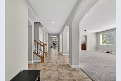 9765 Caneria Way, Elk Grove, CA 95757 - Photo 13