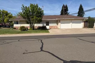 9497 Sara St, Elk Grove, CA 95624 - Photo 5