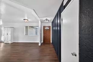 10482 Dattier Ct, Rancho Cordova, CA 95670 - Photo 9