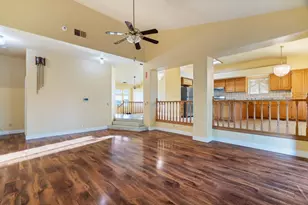 2721 Lock Ave, Sacramento, CA 95822 - Photo 17