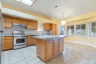 2721 Lock Ave, Sacramento, CA 95822 - Photo 11