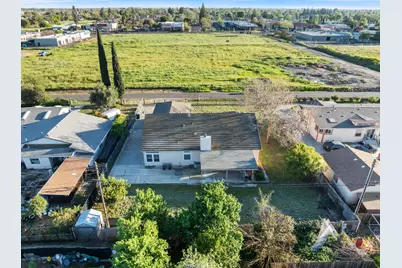 2721 Lock Avenue, Sacramento, CA 95822 - Photo 41