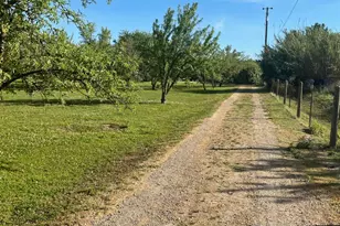 17576 E State Hwy 120, Ripon, CA 95366 - Photo 25