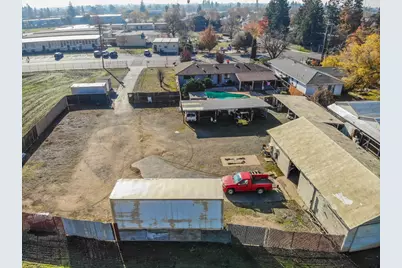 5025 El Paraiso Avenue, Sacramento, CA 95824 - Photo 9