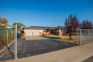 5025 El Paraiso Ave, Sacramento, CA 95824 - Photo 21