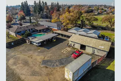 5025 El Paraiso Avenue, Sacramento, CA 95824 - Photo 11