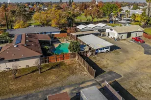 5025 El Paraiso Ave, Sacramento, CA 95824 - Photo 3