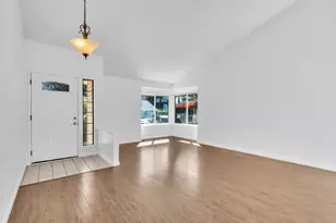 136 Rambling Dr, Folsom, CA 95630 - Photo 5