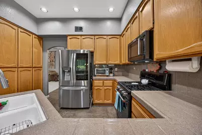 7608 Mendham Court, Elk Grove, CA 95758 - Photo 13