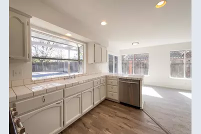 8520 Morning Skye Way, Antelope, CA 95843 - Photo 19