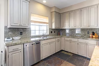 808 Country Club Drive, Modesto, CA 95356 - Photo 25