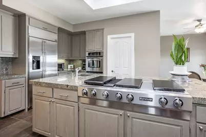 808 Country Club Drive, Modesto, CA 95356 - Photo 27