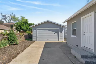 4021 46th Street, Sacramento, CA 95820 - Photo 27