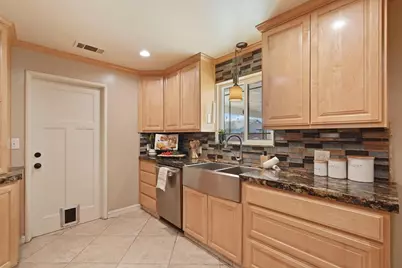 916 6th Street, Ripon, CA 95366 - Photo 9