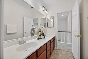 561 Greg Thatch Cir, Sacramento, CA 95835 - Photo 35