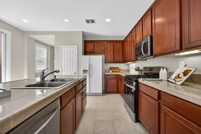 561 Greg Thatch Circle, Sacramento, CA 95835 - Photo 11