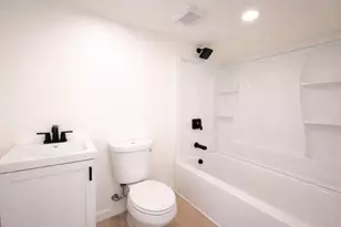 312 C St, Waterford, CA 95386 - Photo 9