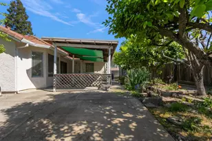 8385 Stonybeck Cir, Sacramento, CA 95828 - Photo 21