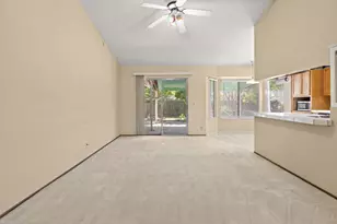 8385 Stonybeck Cir, Sacramento, CA 95828 - Photo 9