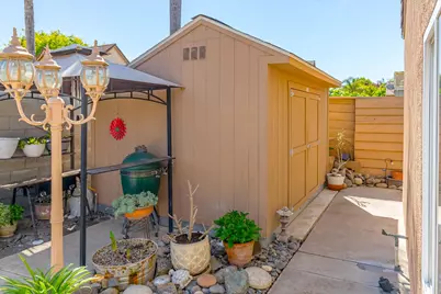1712 Newhampton Way, Modesto, CA 95355 - Photo 45