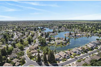 6406 Kilbeggan Way, Elk Grove, CA 95758 - Photo 41