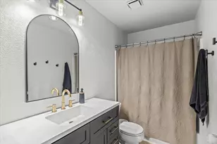 3805 Ellenboro Ave, Modesto, CA 95357 - Photo 19