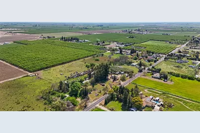 21398 Oleander Avenue, Manteca, CA 95337 - Photo 17