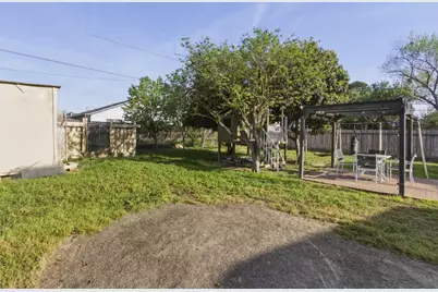 2330 Meadowbrook Avenue, Merced, CA 95348 - Photo 13