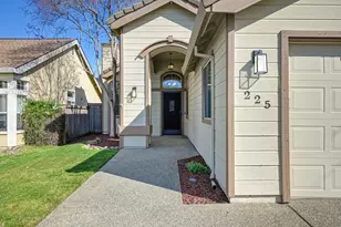 225 Rochelle Ct, Roseville, CA 95661 - Photo 3