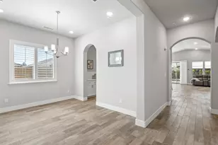 1734 N Pk Ave, Clovis, CA 93619 - Photo 9