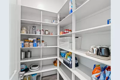 1734 N Park Avenue, Clovis, CA 93619 - Photo 13