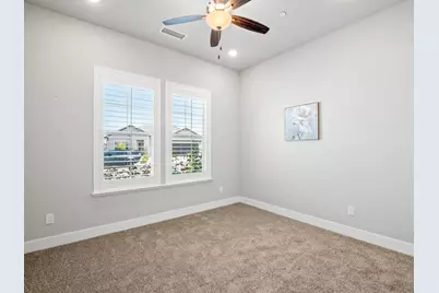 1734 N Park Avenue, Clovis, CA 93619 - Photo 7