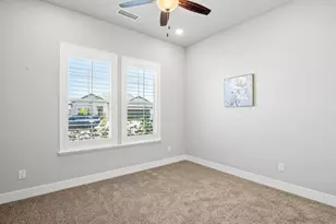 1734 N Pk Ave, Clovis, CA 93619 - Photo 7