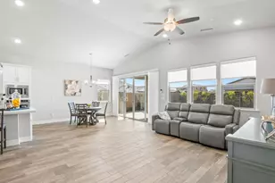 1734 N Pk Ave, Clovis, CA 93619 - Photo 41