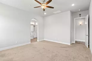 1734 N Pk Ave, Clovis, CA 93619 - Photo 23