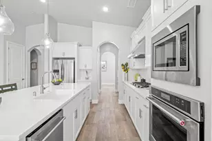 1734 N Pk Ave, Clovis, CA 93619 - Photo 49