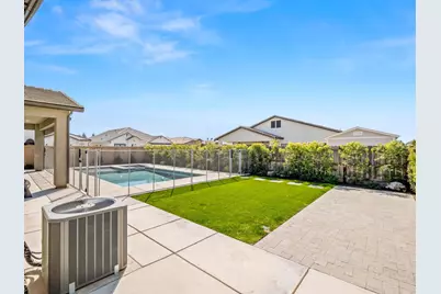 1734 N Park Avenue, Clovis, CA 93619 - Photo 57