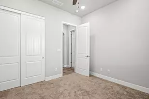 1734 N Pk Ave, Clovis, CA 93619 - Photo 19